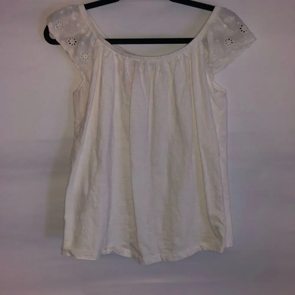 White Ruffle Top - Picture 5 of 6